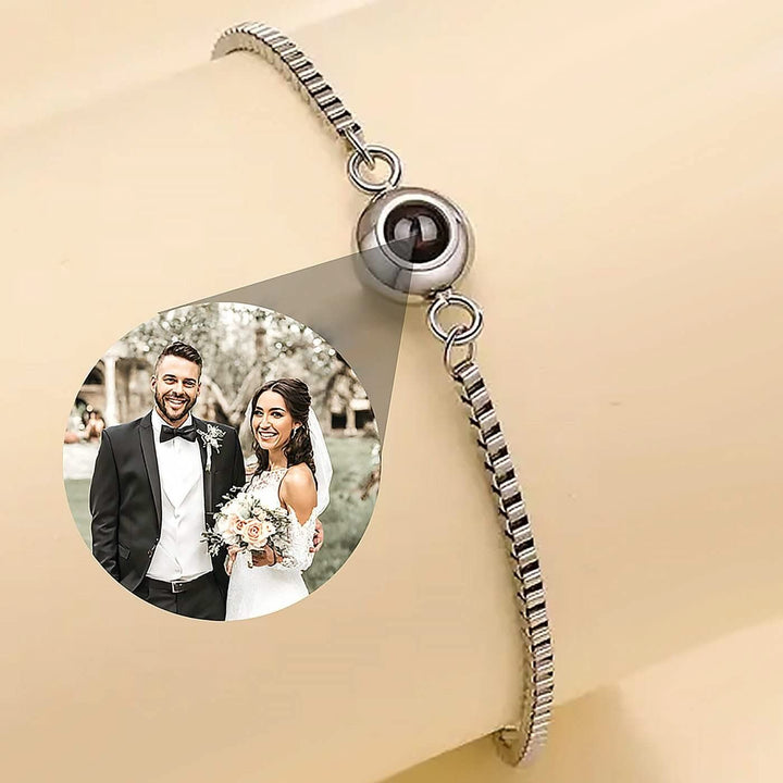 Custom Heart Photo Projection Bracelet, I Love You in 100 Languages